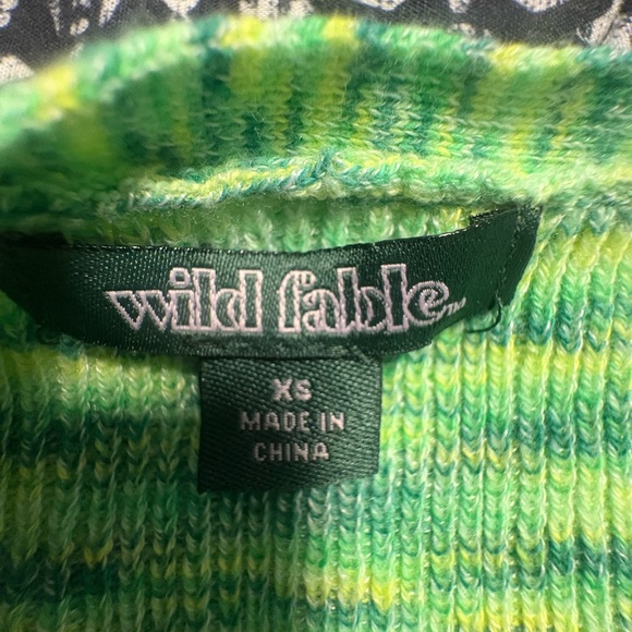 Green Halter Knit Top - Picture 2 of 2